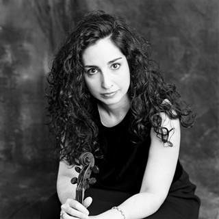 And, here's the short one oldheadshotday
.
.
.
2004 violinist carolsarlasorchestra kalvonjian carolsarlas artistrings artistringschicago curlyhair oldheadshot