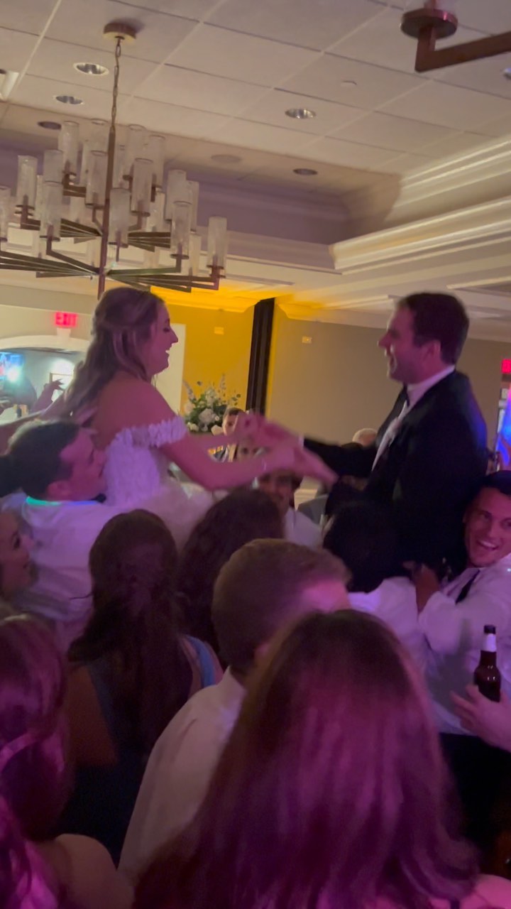 We live for these late night moments. Rachel & Dan! 
.
.
.
carolsarlasorchestra butterfieldcountryclubwedding livebands liveband chicagolivemusic chicagoevent chicagoeventband weddingdance weddingband chicagoweddingplanner chicagoweddingband pianoman brideandgroom packeddancefloor sarlas