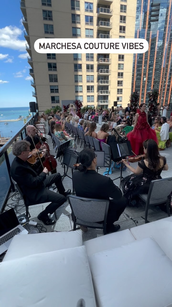 Bird’s eye view of gorgeous Marchesa Couture gowns on the runway, hosted by Mira Couture. Artistrings quartet backing up @selectmodelchicago with Made You Look  
.
.
.
marchesaxmira marchesainchicago marchesafashion marchesabridal stregischicago artistrings artistringschicago artistringsofficial popstrings popstringquartet stringquartet chicagostringquartet chicagoviolinist chicagoviolin chicagopopstringquartet fashion bridal bridalfashion couture couturefashion couturegown couturebride