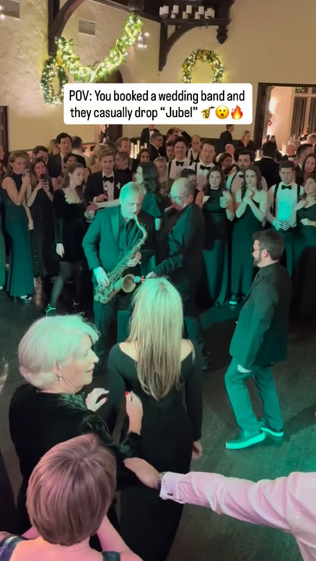 Dance floor = officially unhinged

Venue: @michiganshoresclub 
Planning: @bridget_mary_weddings 
Band: @sarlasmusic Carol Sarlas Orchestra 

chicagowedding chicagoweddingband weddinginspiration saxplayer weddingreception