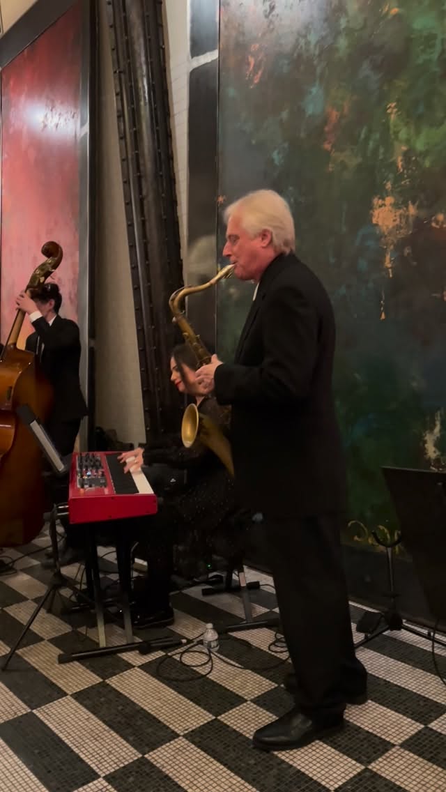 Corporate, private, or something in between — we’ll build the right sound for your room. 

Venue: @maedistrict 
Catering: @fftchicago @hannafftevents 

chicagolivemusic chicagojazz jazzquartet chicagocorporateevents chicagoentertainment