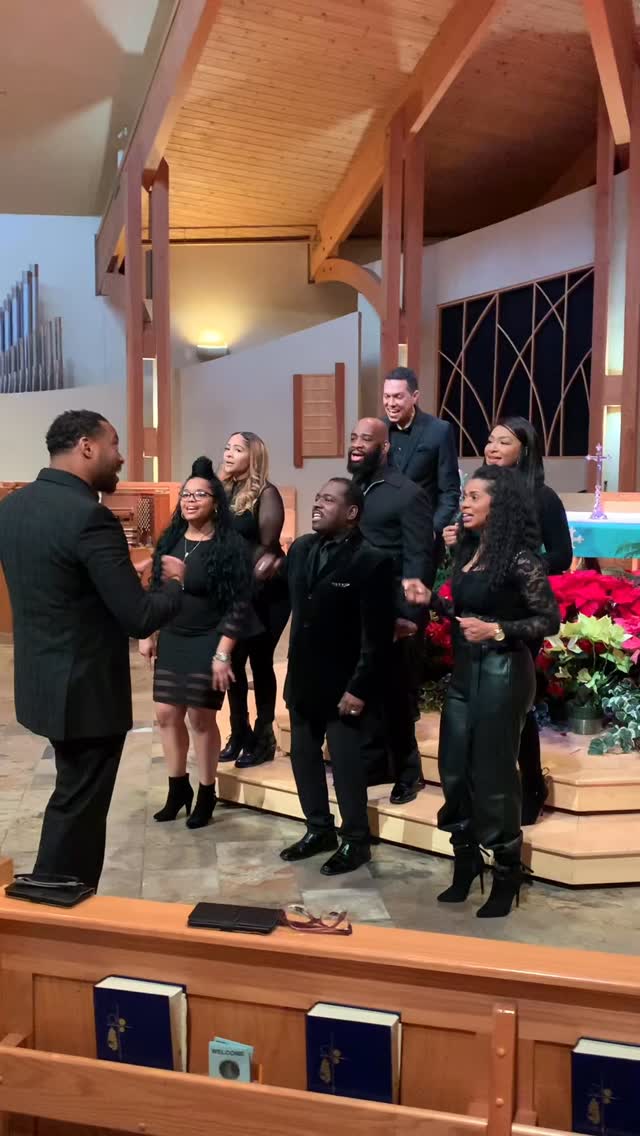 If you want a moment your guests actually feel—this is it.
Powerful sound. Real presence.
Unforgettable from the first note.

Sarlas Gospel Singers, led by Tim Johnson

chicagoentertainment chicagowedding luxuryevents gospelmusic luxuryeventplanner