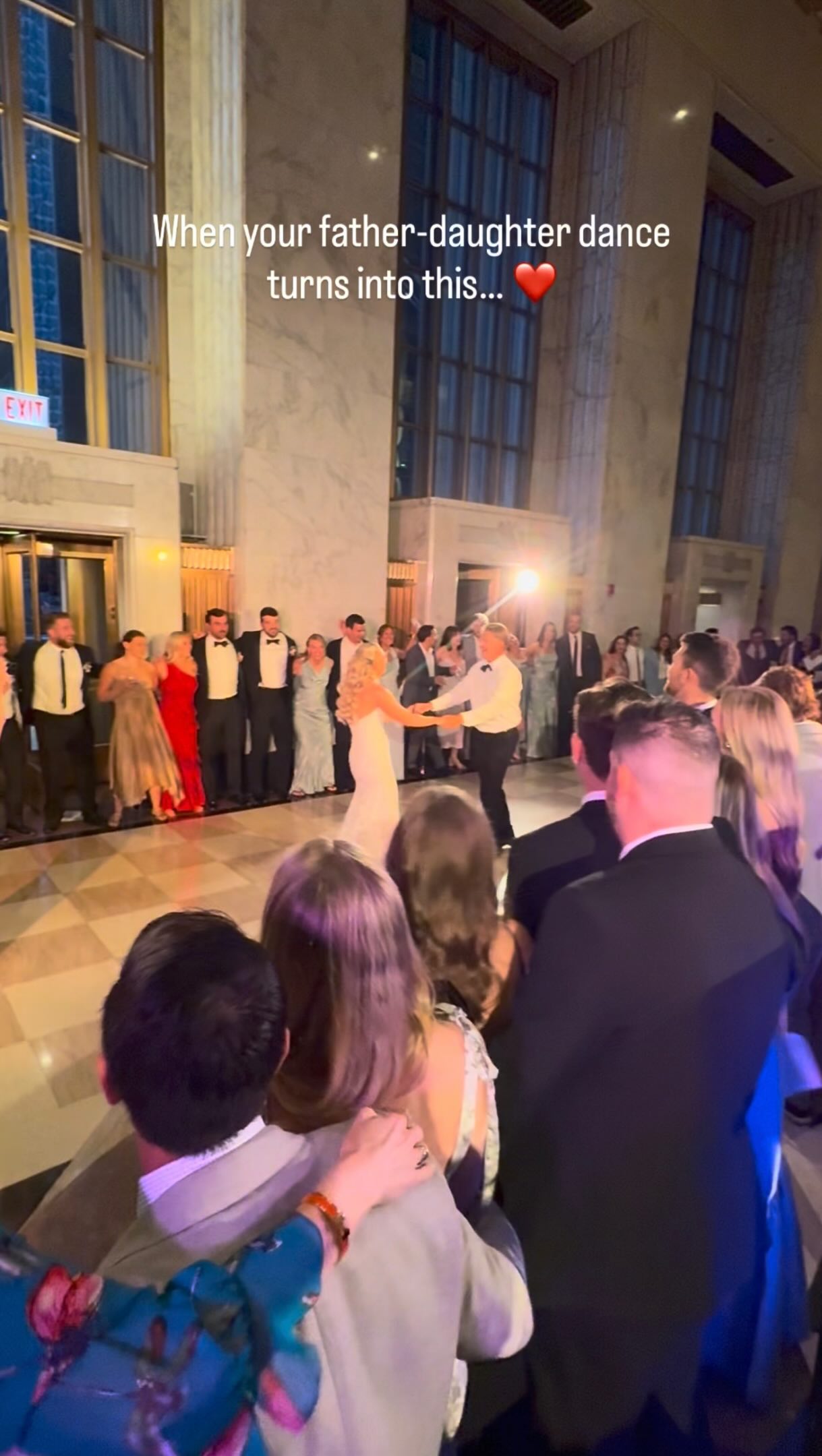 The bride had no idea which song her dad had chosen for their dance.
When the opening notes of Talking Heads’ “This Must Be the Place” started, she smiled.
By the time we got to the chorus, every guest had gathered around them, singing every word.
Turns out, Dad knew exactly what he was doing ️

Venue @post433events 
Planning @shannongailevents Jazmine Reynolds
Catering @paramountevents 
Floral @northgatefloral 
Band @sarlasmusic Chris Sarlas Orchestra 

chicagowedding fatherdaughterdance chicagoweddingplanner weddinginspiration chicagoweddingband