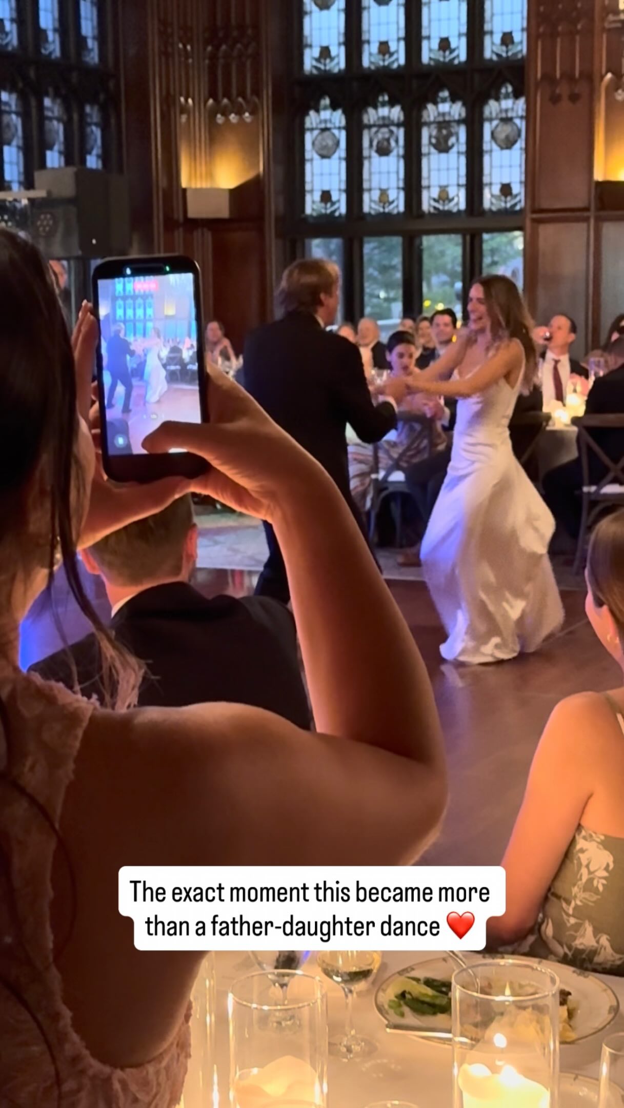 Some moments belong to two people.
The best ones end up belonging to everyone ️
When the chorus hit, every voice joined in, every hand went up, and this father-daughter dance became a memory the entire room will always carry with them.
The best weddings aren’t watched—they’re experienced 🥰

Venue @universityclubofchicago
Planning @lofi_events
Decor @ashlandaddison
Band @sarlasmusic Chris Sarlas Orchestra

chicagowedding fatherdaughterdance chicagoweddingband chicagoweddingplanner weddingreception