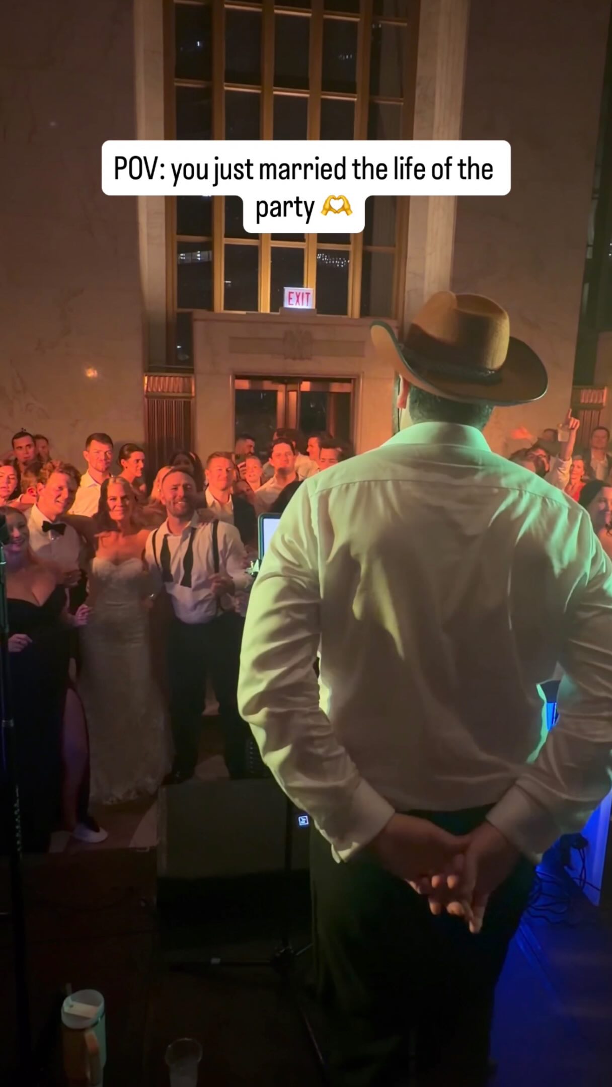 Remember the groom who surprised his bride with a song? His first performance is now at 400K+ views and counting 

Turns out, he wasn’t done.

Later that night he came back for song 2 — and honestly, after 400,000 of you watched the first one, he deserves an encore 🥰🫶

Venue @post433events
Planning @shannongailevents Jazmine Reynolds
Catering @paramountevents
Floral @northgatefloral
Band @sarlasmusic Chris Sarlas Orchestra
Video @timothy_johnsonsr

chicagoweddingband 
chicagowedding 
weddingreception 
weddinginspiration